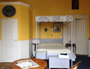 chateau-thegra-chambre-chambre-jaune-de-la-tour.jpg